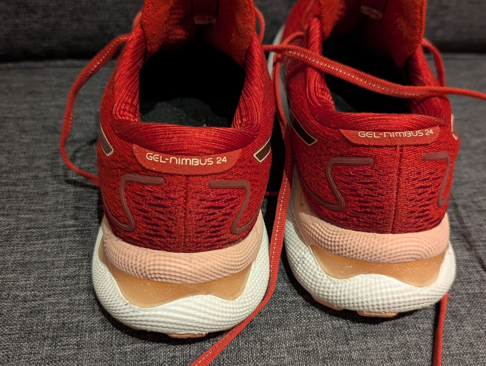 Asics Scarpe da uomo: Asics Gel Nimbus 24, Grösse 39.5 – Usato da Zofingen venduto da Droni_A 2