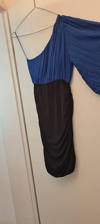 Kleider: Cocktail dress – Gebraucht aus Zürich von cas_brt5 2