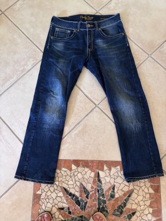Western Wrangler Jeans  33/32