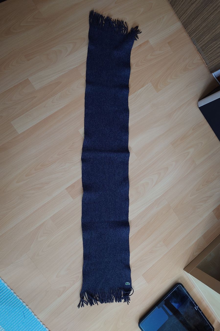 Lacoste Sciarpe: Lacoste Schal gebraucht  – Usato da Wauwil venduto da Belton