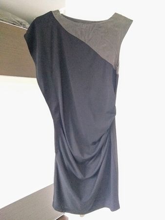 Schwarzes Kleid XS (leider das Oberteil nicht gebügelt!)