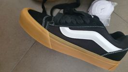 New Vans Knu Skool Black Gum Size 40.5