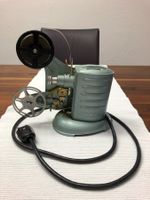 Piccolo Filmprojektor 8mm,1 Filmrollo aus den 50er Jahren