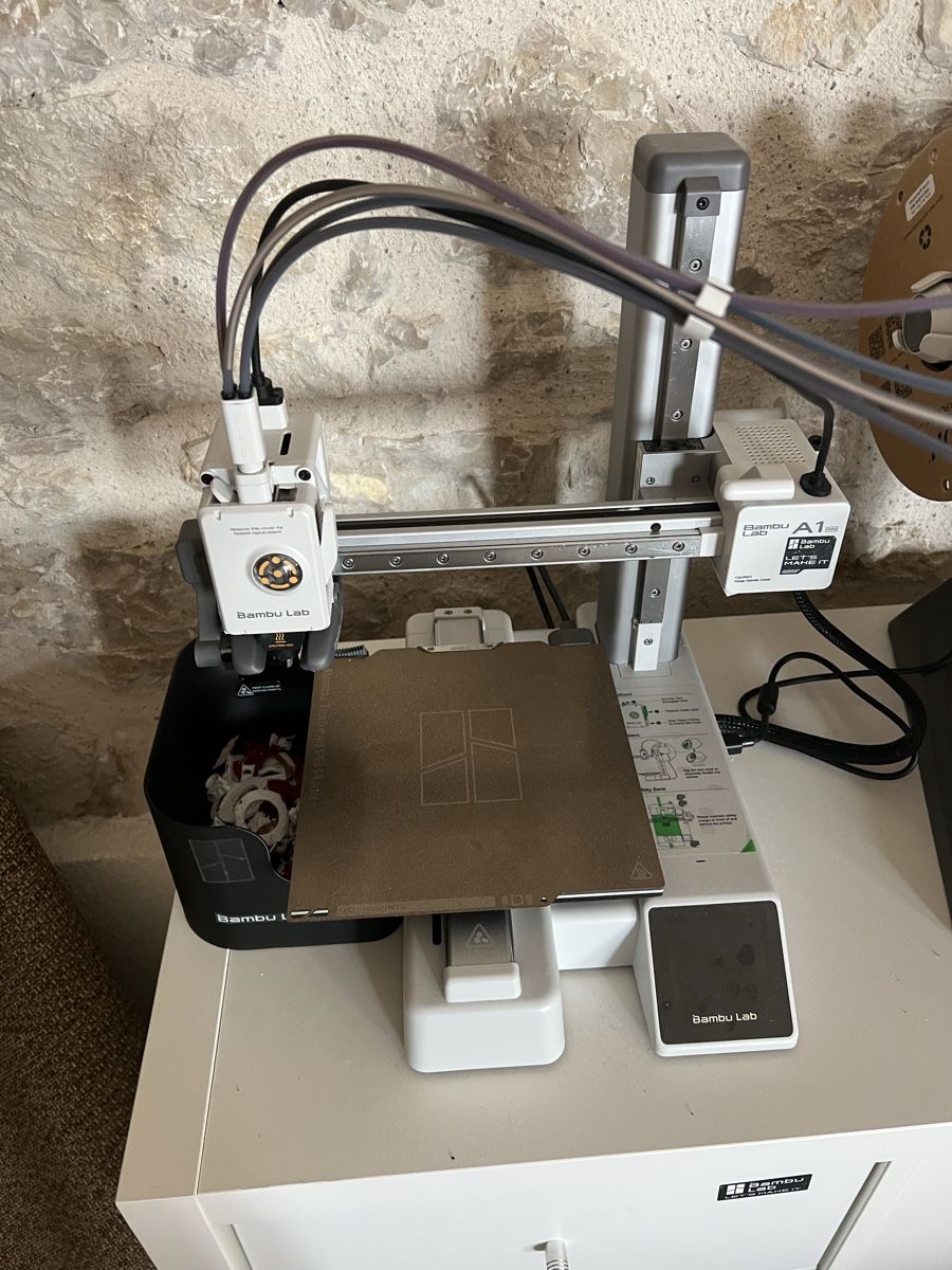 Bambu Lab Imprimante 3D: Imprimante 3D Bambu Lab  – D'occasion à Chézard-St-Martin par moh_fq5h 1