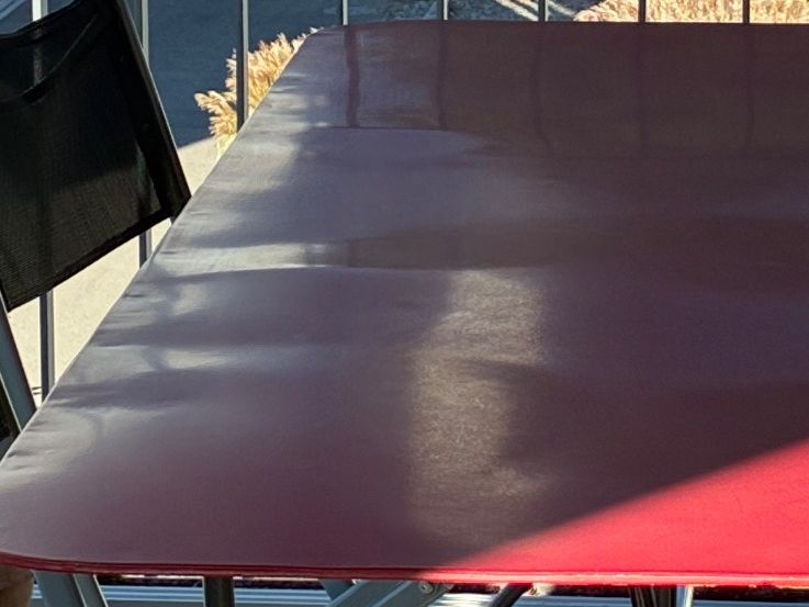Tavoli: Metall-Gartentisch rot antik – Usato da Rapperswil SG venduto da raguletto87 5