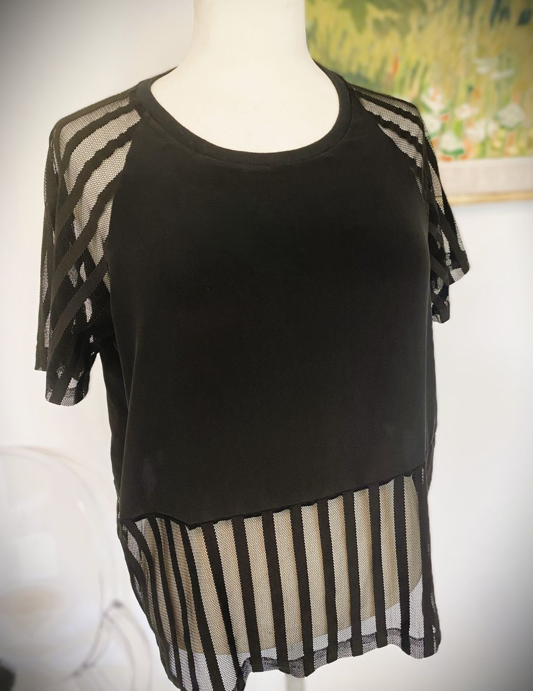 Sandro T-shirt: SANDRO Paris schwarzes Shirt Gr. 2 = 38 Seide – Usato da Allschwil venduto da Rosenfee