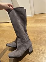 Graue Designer Wildleder Stiefel , Gr. 37