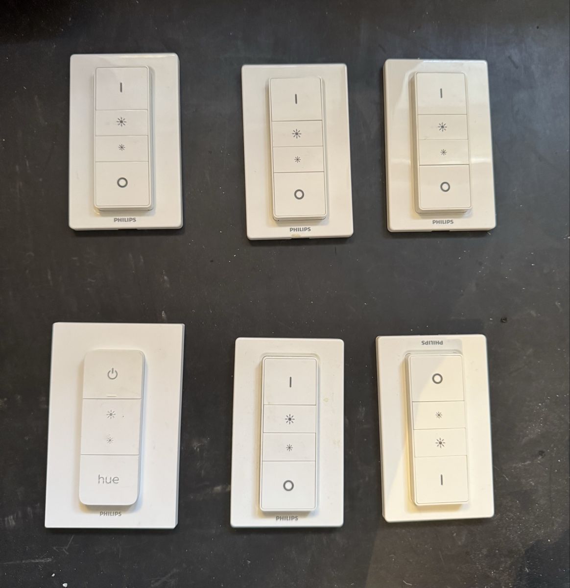 Philips Interruttori: Philips Hue Smart Dimmer Schalter – Usato da Ebnat-Kappel venduto da Rem087