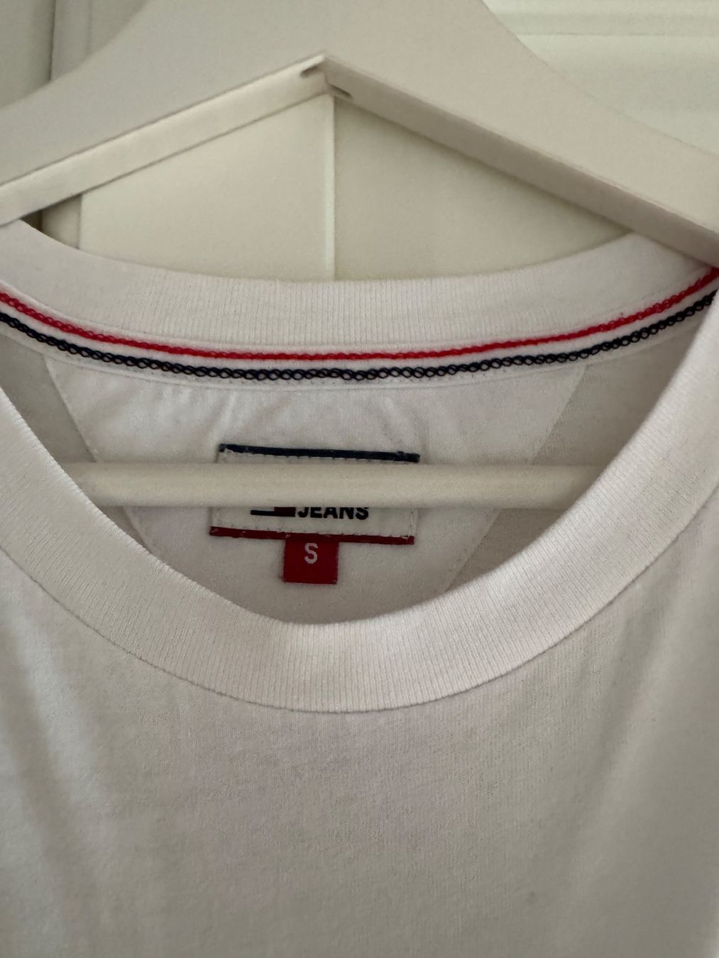 Tommy Hilfiger T-shirt: T-Shirt Tommy Jeans Grösse S – Usato da Teufen AR venduto da chi_h55m 1