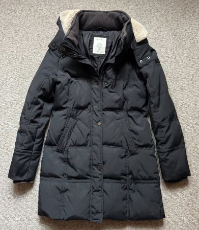 Esprit Daunenmantel mit abnehmbarer Kapuze Top Zustand!