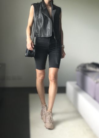 H&M DIVIDED Skinny Bermudas Gr. XXS