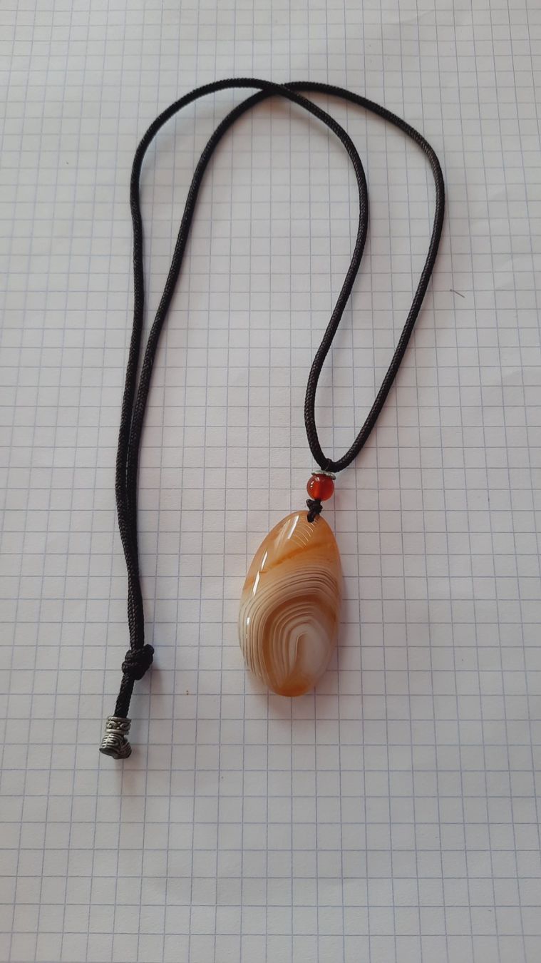 Anhänger: Pendentif en Agate avec cordon noir – Gebraucht aus Les Brenets von glo_267f 2