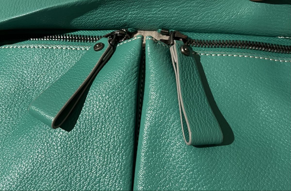 Van Astyn Borse da donna: Sac à main vert en cuir Van Astyn – Nuovo e nell'imballaggio originale da St-Pierre-Clages venduto da ste_xk6p 4