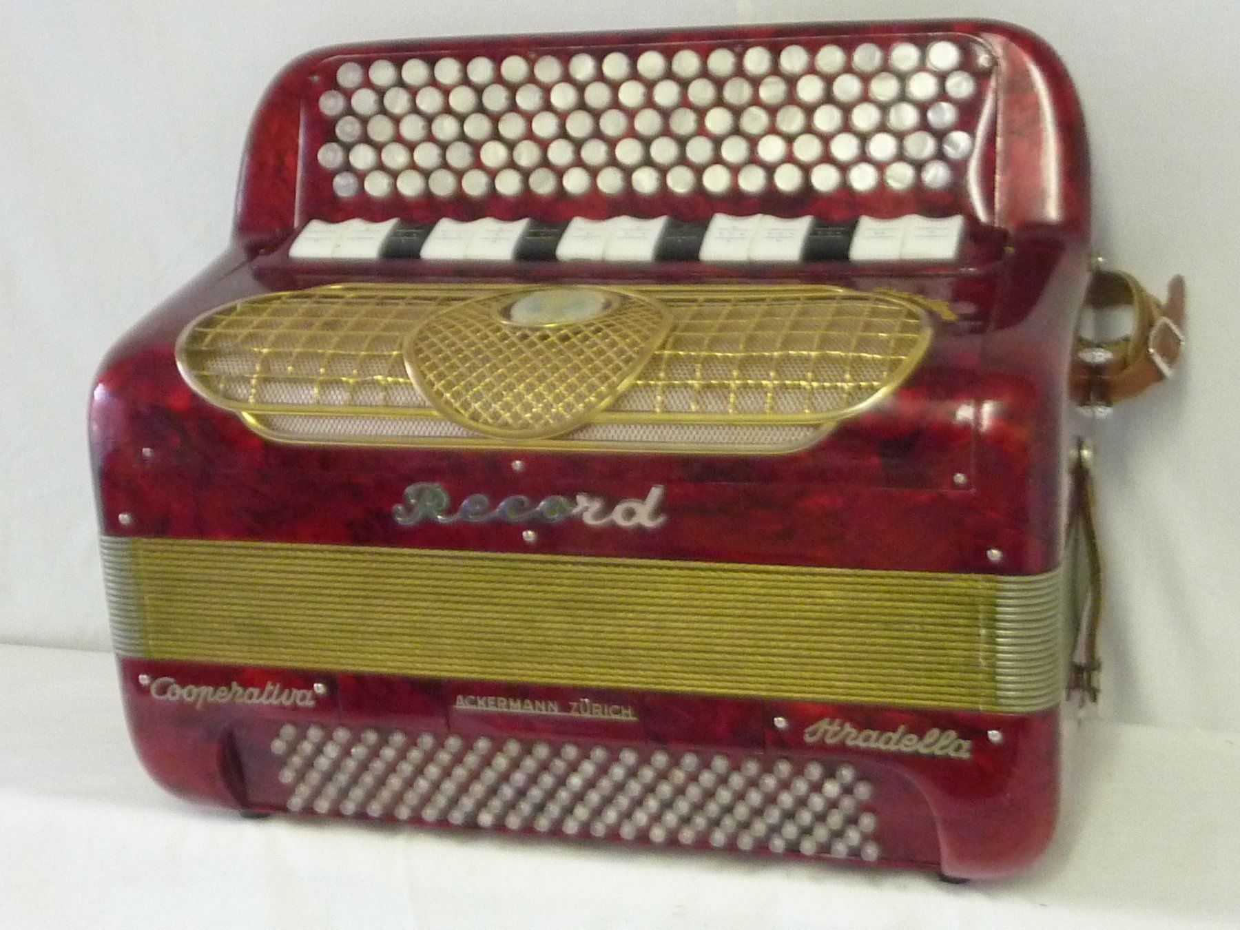 Record Musikinstrumente: Record Stradella – Gebraucht aus Breitenbach von Rolllu