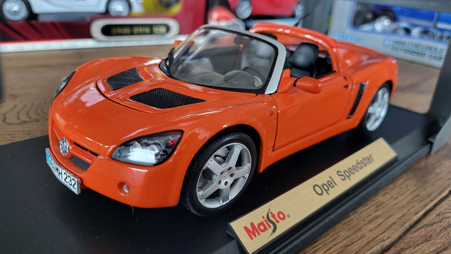 Maisto Modellautos: Opel Speedster 1:18 Maisto – Gebraucht aus Rothrist von Juana5 1