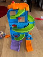 Garage Fisher-Price Little People  Très bon état + voitures