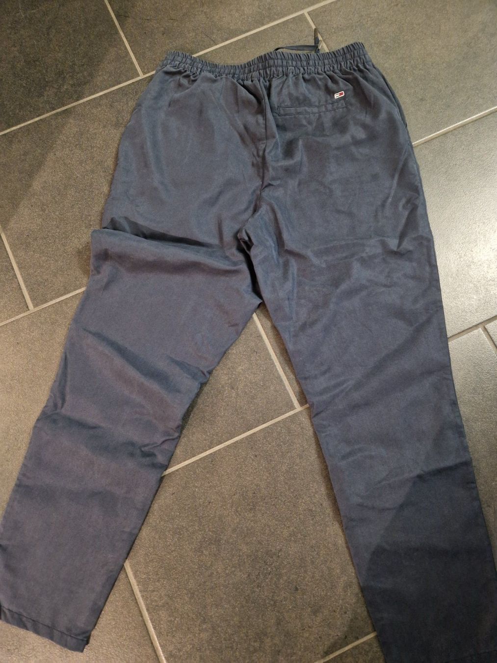 Tommy Hilfiger Pantaloni: TOMMY JEANS Stoffhose – Usato da Möhlin venduto da Cloudy73 2