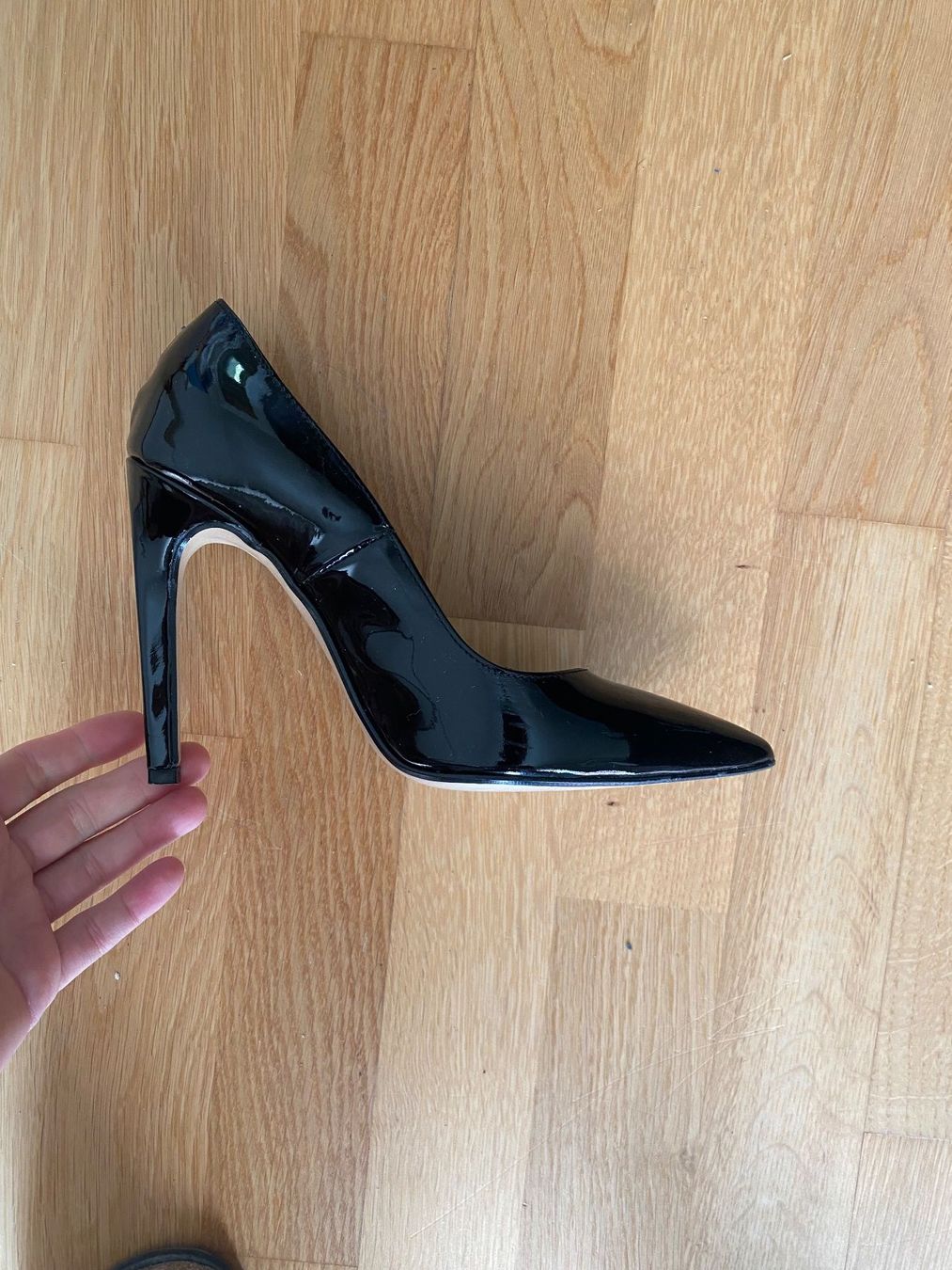 Chaussures femmes: High heals schwarz glänzend – D'occasion à Zürich par pran123