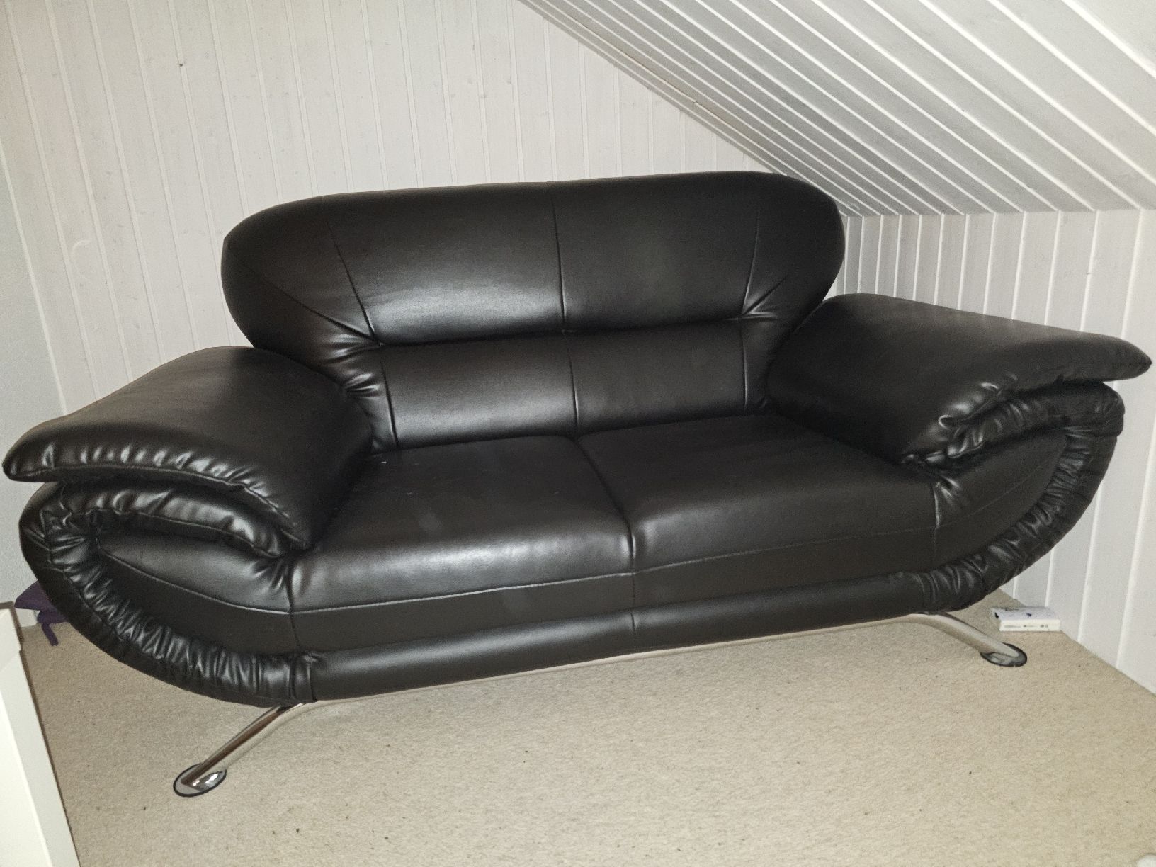 Sofas: Sofa 2 Sitzer und 3 Sitzer – D'occasion à Buch b. Frauenfeld par Stefi_aunt