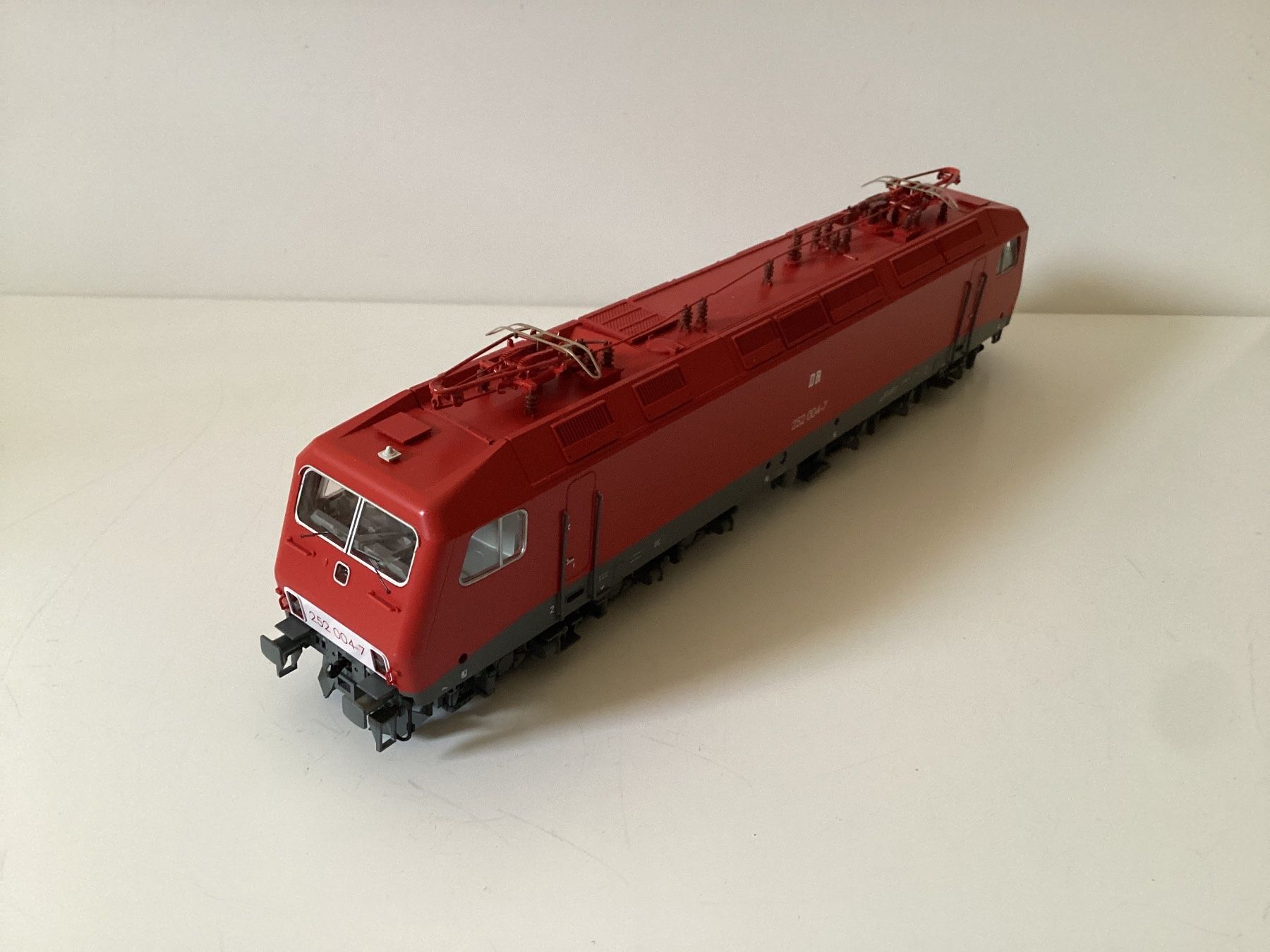 Trains électriques: Gützold DR 252 004-7 H0 1:87 – D'occasion à Effretikon par simtek_de