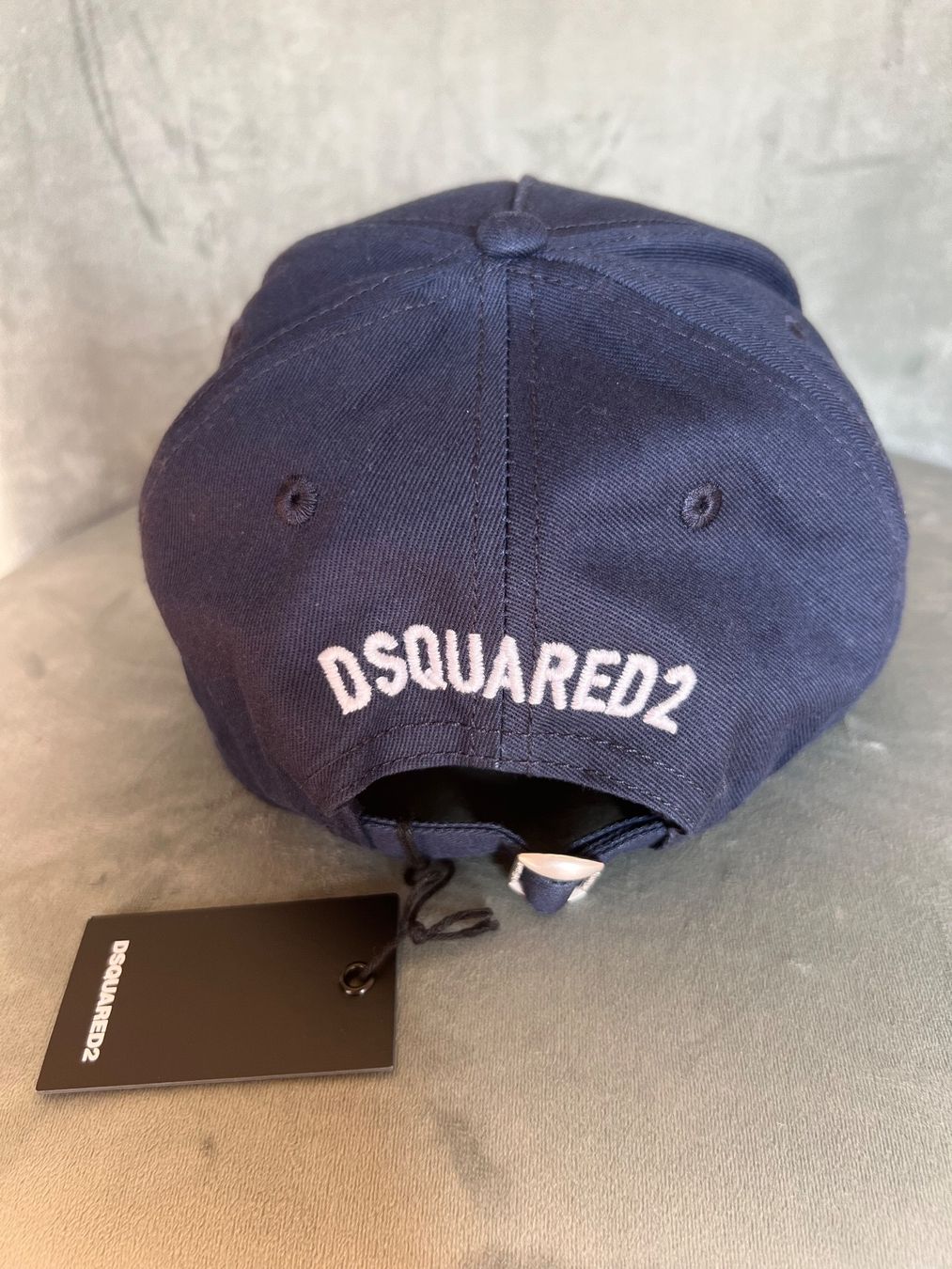 Dsquared2 Altro in  Abbigliamento & Accessori: Dsqaured2 COOL Cap – Nuovo e nell'imballaggio originale da Lugano venduto da p24_tzb2 1