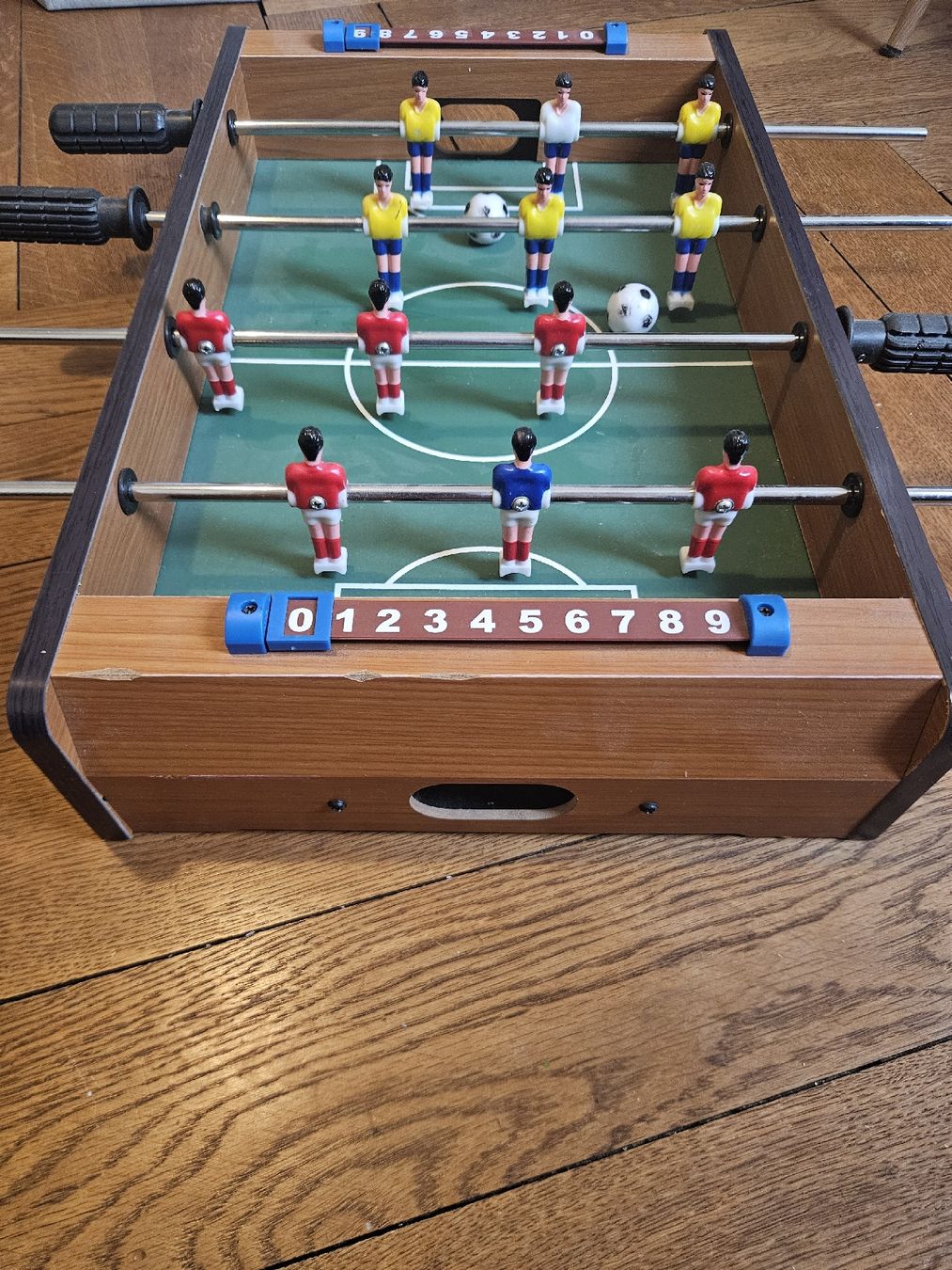 Spiele: Mini Tischkicker – Gebraucht aus Basel von lic_q9m2 3