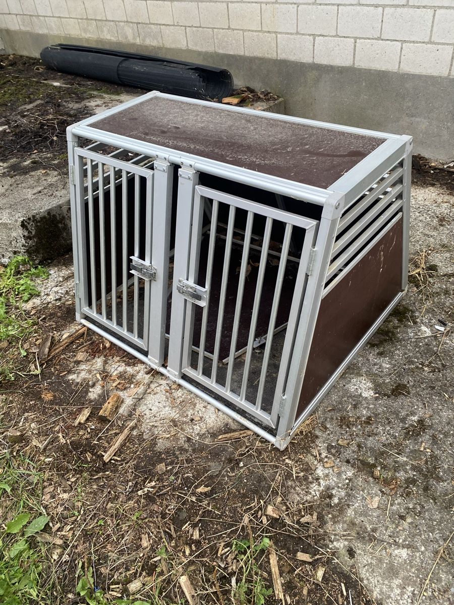 Cages, transport & sécurité: Hundebox – D'occasion à Bäriswil BE par Ugan24