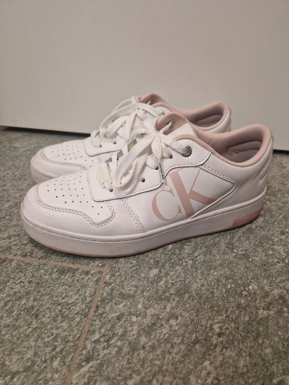 Calvin Klein Scarpe da donna: Calvin Klein Turnschuhe – Usato da Glattfelden venduto da Ivana5288