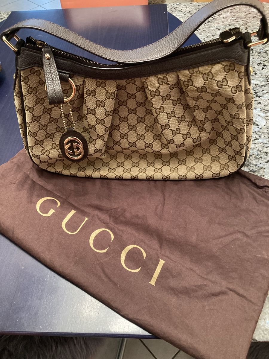 Gucci Borse da donna: Gucci Sukey Hobo Segeltuch medium – Usato da Dietikon venduto da Closet_refurbished