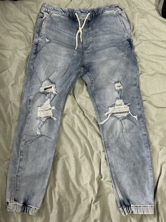 Bershka Jeans Jogger Denim Look, Grösse L, Top Zustand!