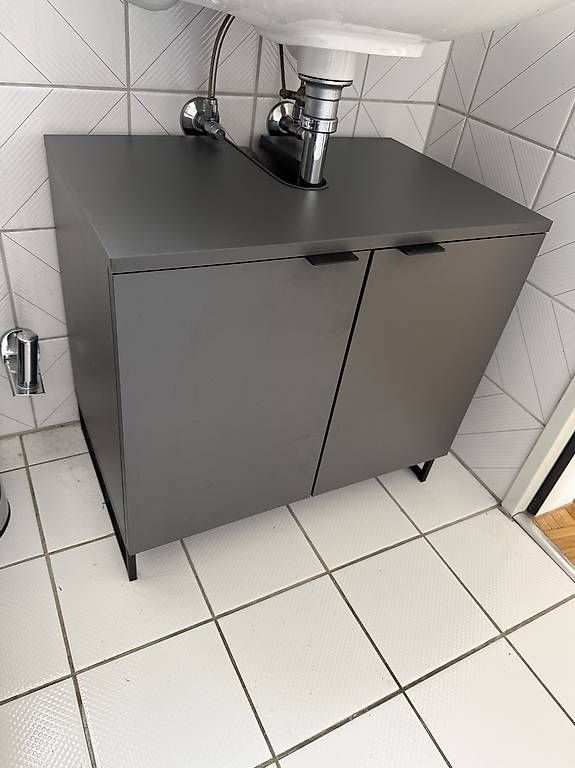 Mobili per bagno: Waschbeckenunterschrank – Usato da Zürich venduto da simw92 2