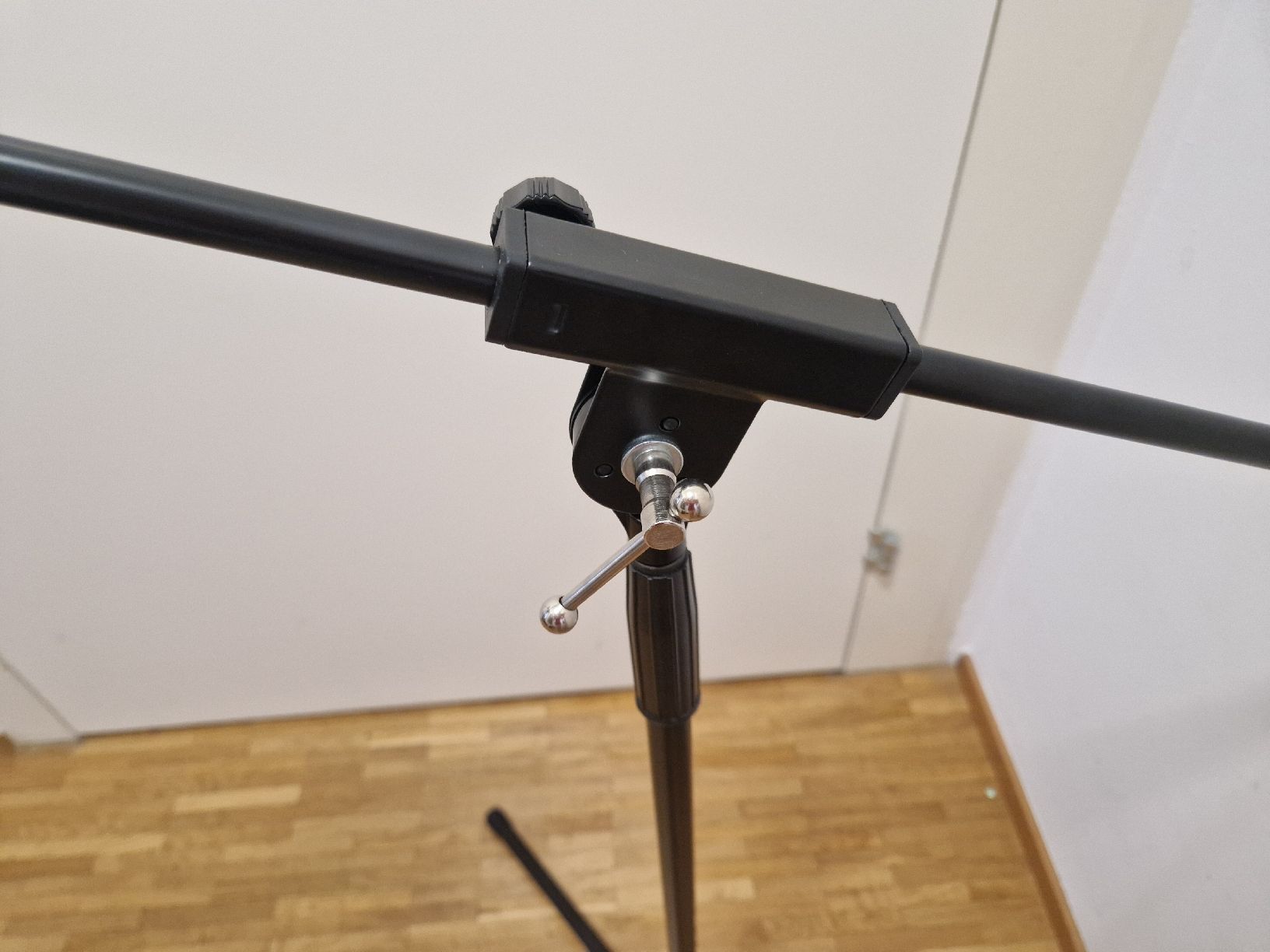 Supports pour instruments & partitions: Mikrofonstativ mit Spinne und Poppschutz – Neuf avec emballage d'origine à Winterthur par jessy.j3012 2