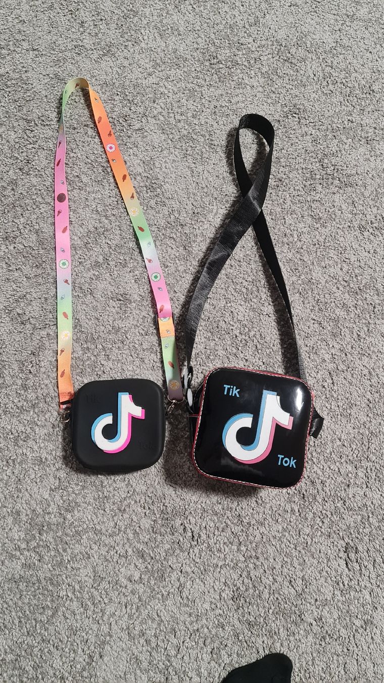 Borse & Zaini: Tik Tok Taschen – Usato da Ehrendingen venduto da Ince2016