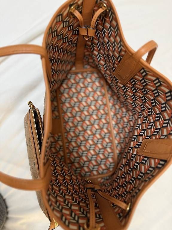 Taschen für Damen:  MCM Handtasche – Gebraucht aus Kehrsatz von Anna1233 1