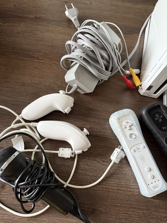 Wii Konsole mit Zubehör 5