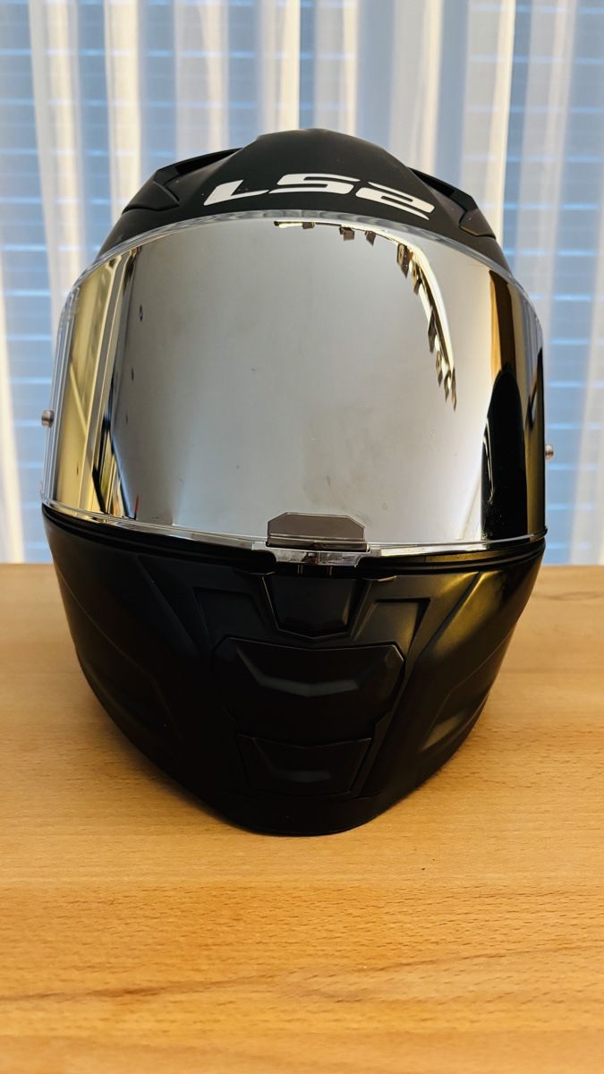 Casques & visières: Motorradhelm – D'occasion à Steffisburg par Artegna 1