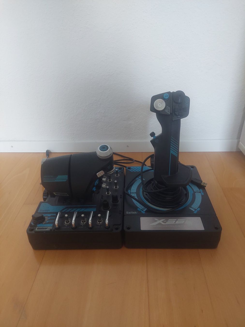 Controller: Saitek X-56 Rhino – Usato da Münsingen venduto da tim_2xql