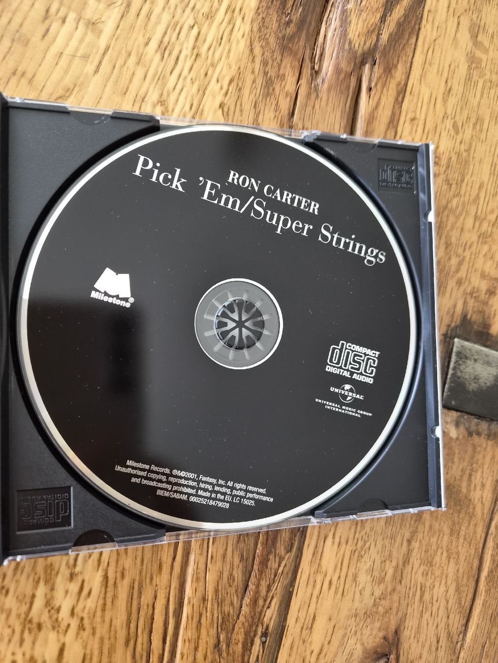 CDs: RON CARTER PICK EM & SUPER STRINGS 2CDS ON ONE – Gebraucht aus Zofingen von Tinpan 2