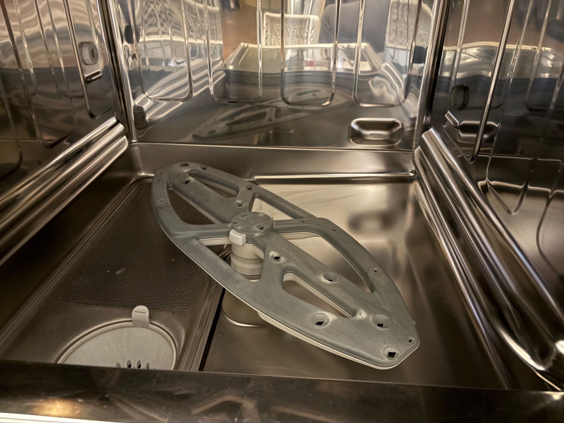 Winterhalter Lavastoviglie: Winterhalter UCM Unterbauspülmaschine – Usato da goldau venduto da G.app 4