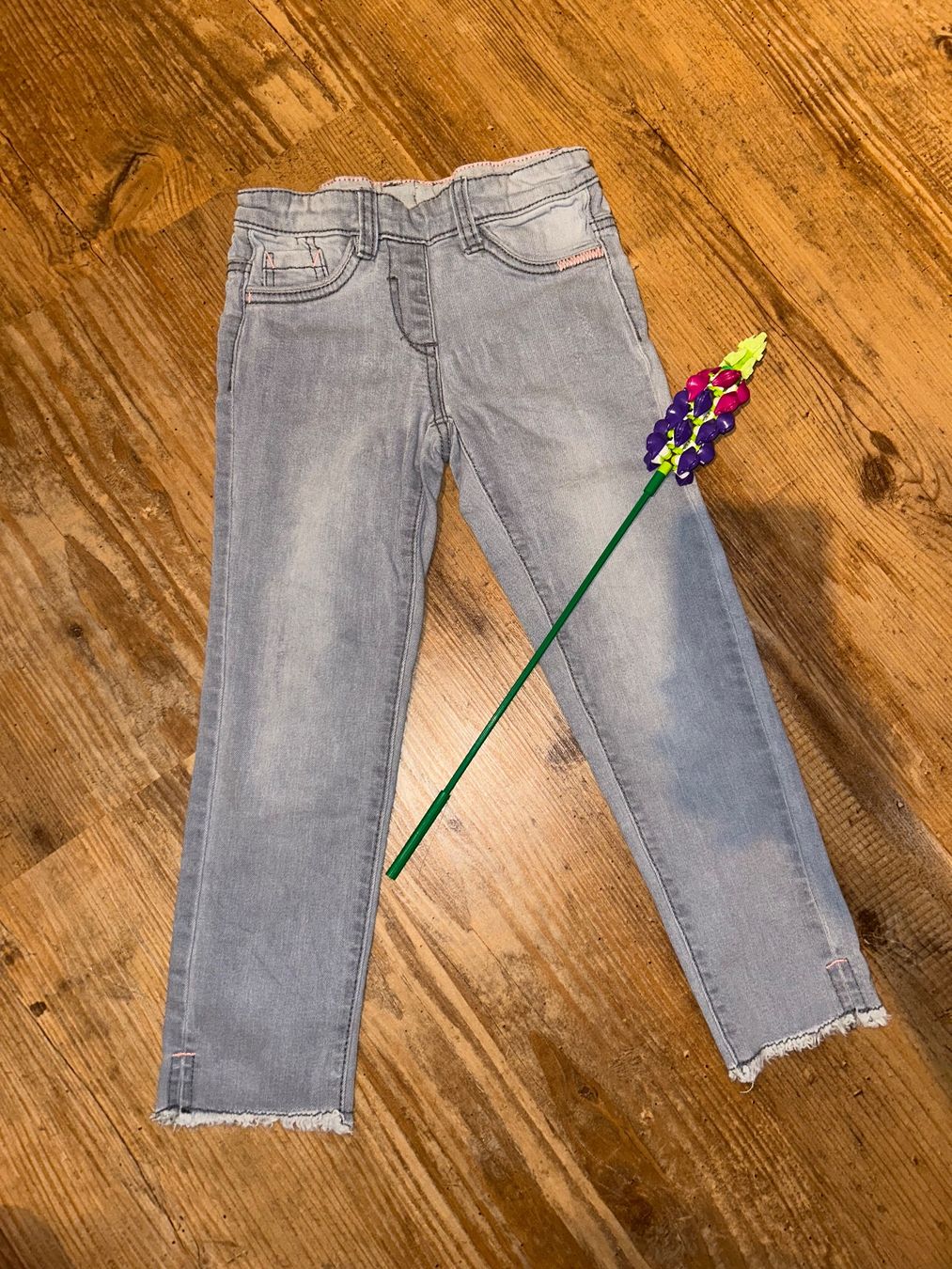 S.Oliver Hosen: Hellgraue Jeans S. Oliver 110 – Gebraucht aus Safenwil von 2hand_aber_wertvoll