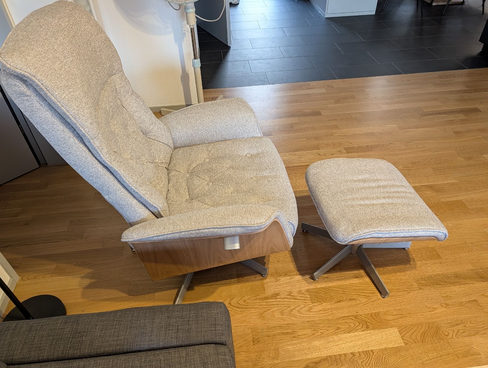 Poltrone: Sessel mit Hocker verstellbare Rückenlehne  – Usato da Zürich venduto da Flawe559 1