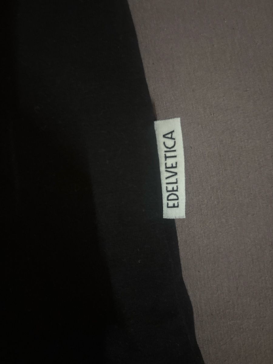 Edelvetica T-shirt: Edelvetica T-Shirt, L – Nuovo (secondo la descrizione) da St. Niklaus VS venduto da Furr3521 2