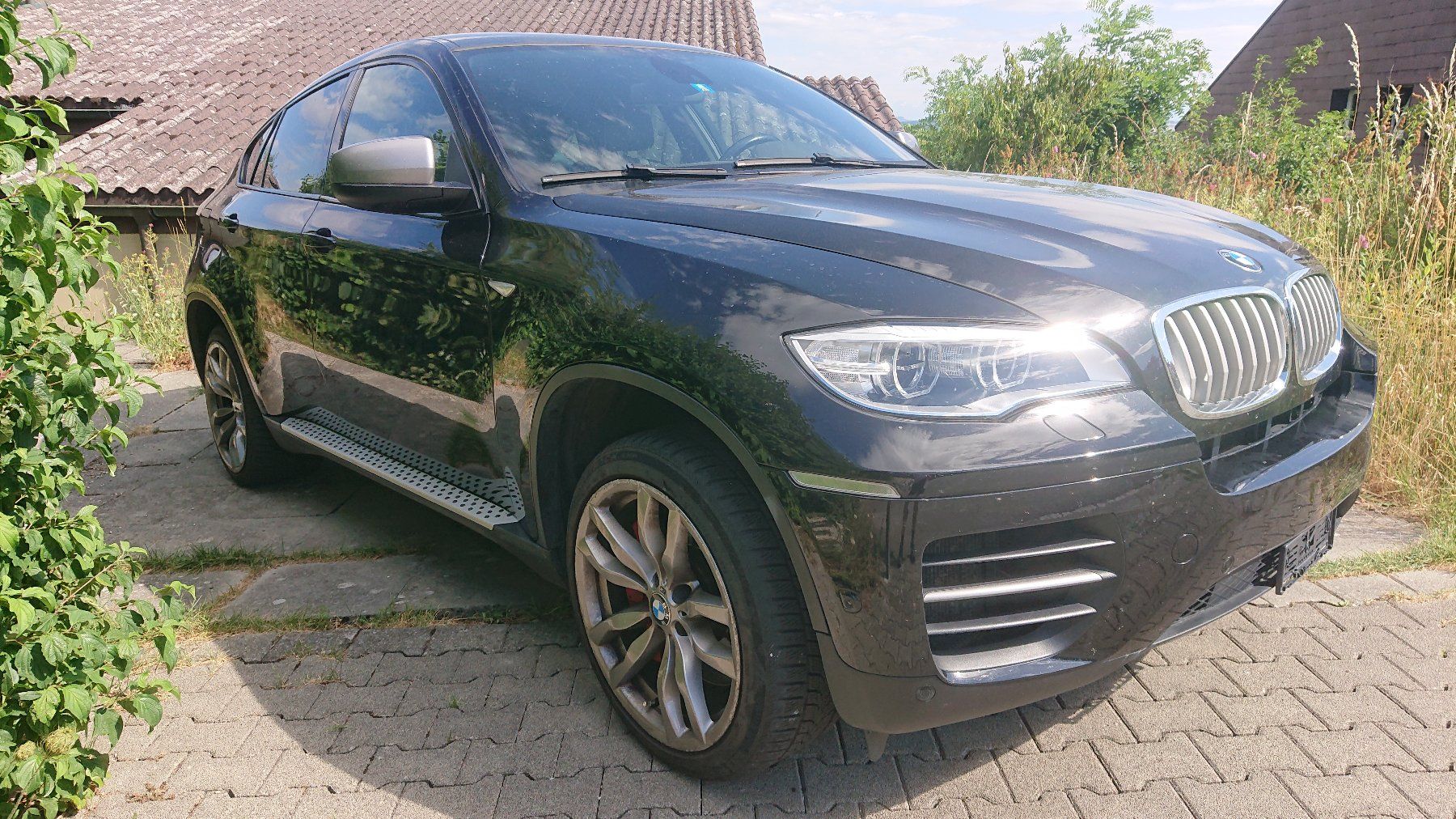 BMW Tutti pezzi di ricambio auto: 2012 BMW X6 M50d - 381 PS Diesel – Usato da Grenchen venduto da Zombiepolizist 1