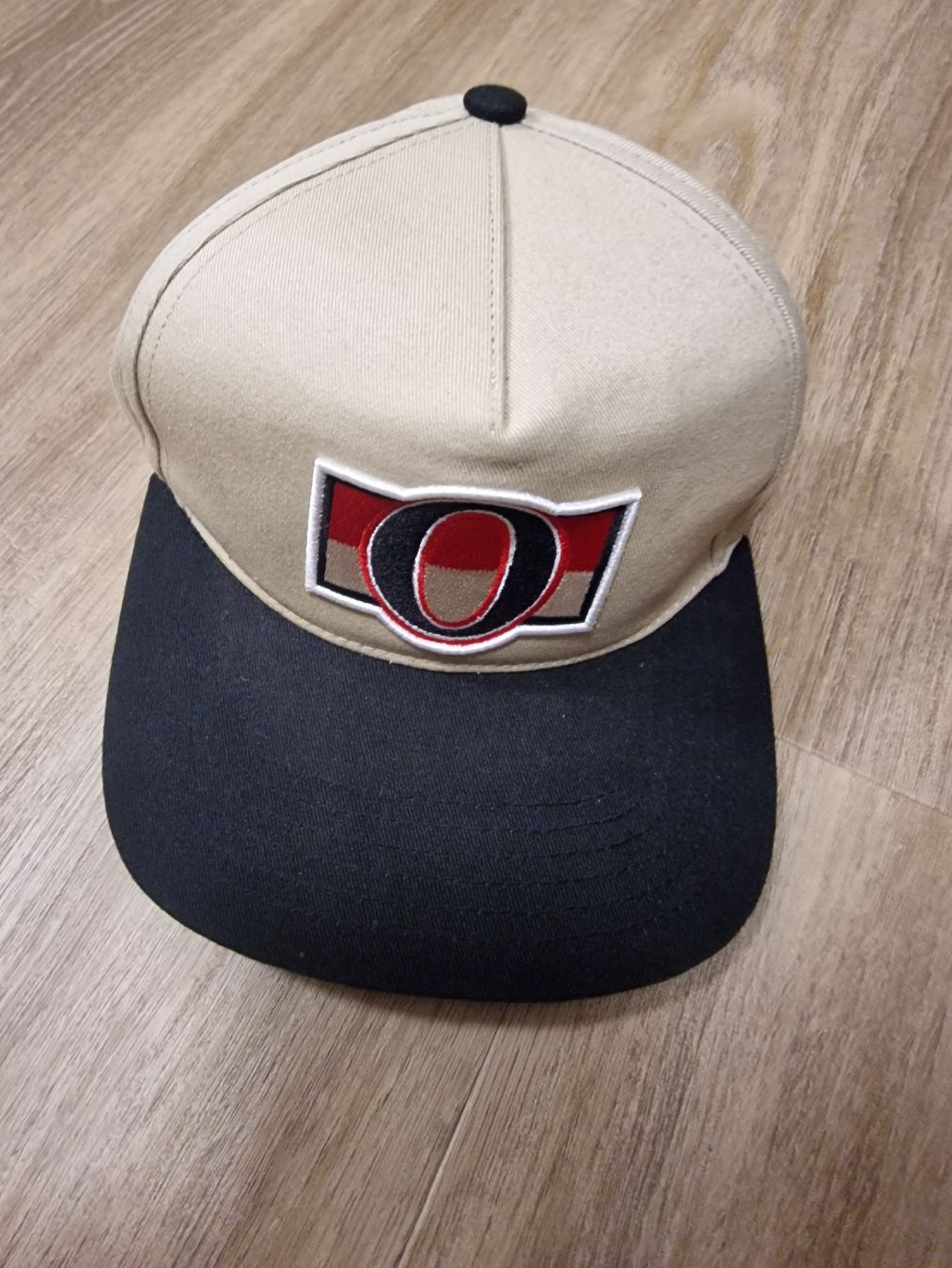 Altro in  Abbigliamento & Accessori: 4 Caps zu verkaufen 2 Fullcap (59.6) 2 Normal – Usato da Seftigen venduto da bendzsy91 4