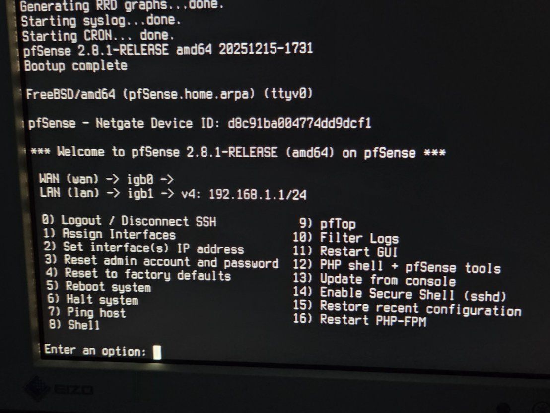 Firewall: PfSense J1900 Firewall Router mit 4 Ports – Usato da Steinhausen venduto da Gullypoint 5