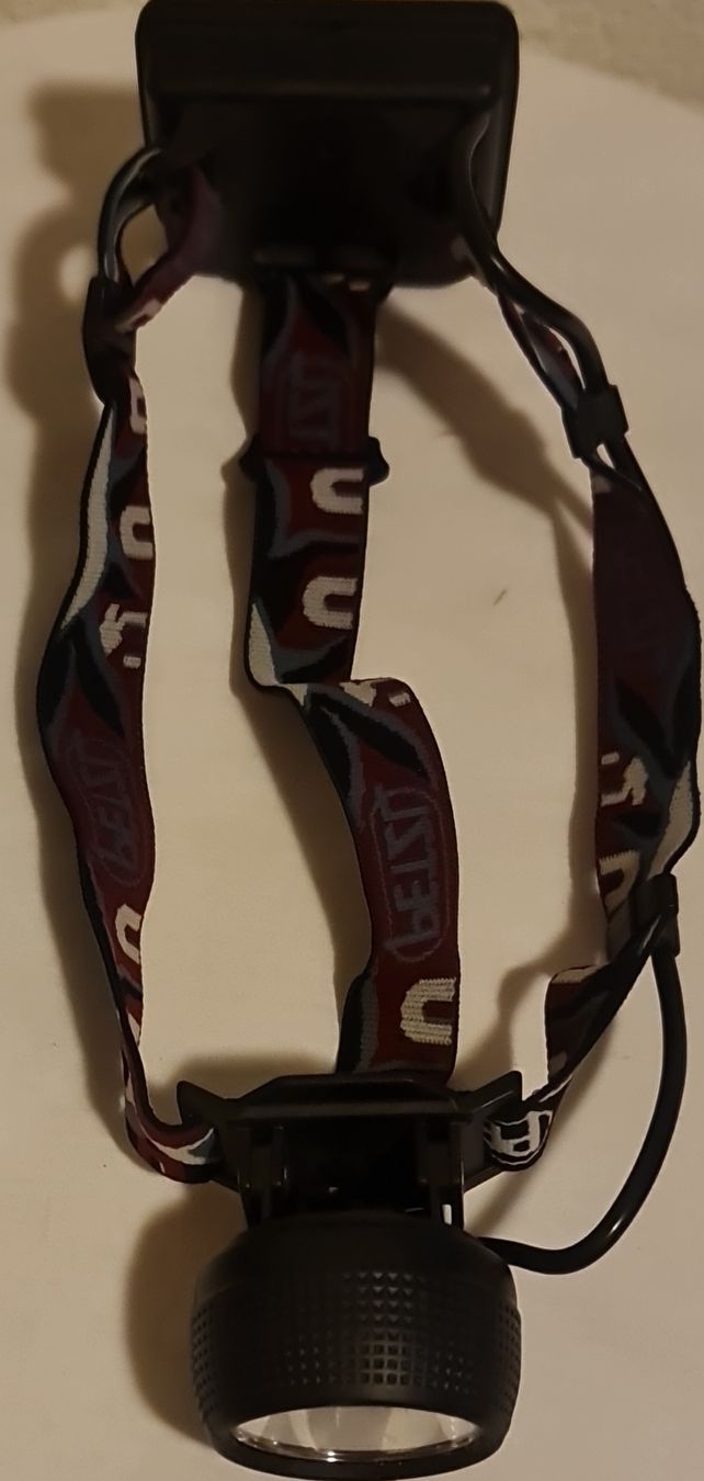Petzl Lampade: Petzel  Stirnlampe – Nuovo (secondo la descrizione) da triengen venduto da fad_g29d
