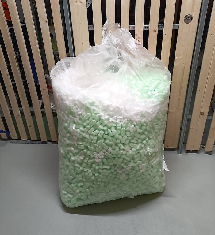 Materiale di riempimento: Styropor Füllmaterial – Nuovo (secondo la descrizione) da Oberdorf BL venduto da alicia26