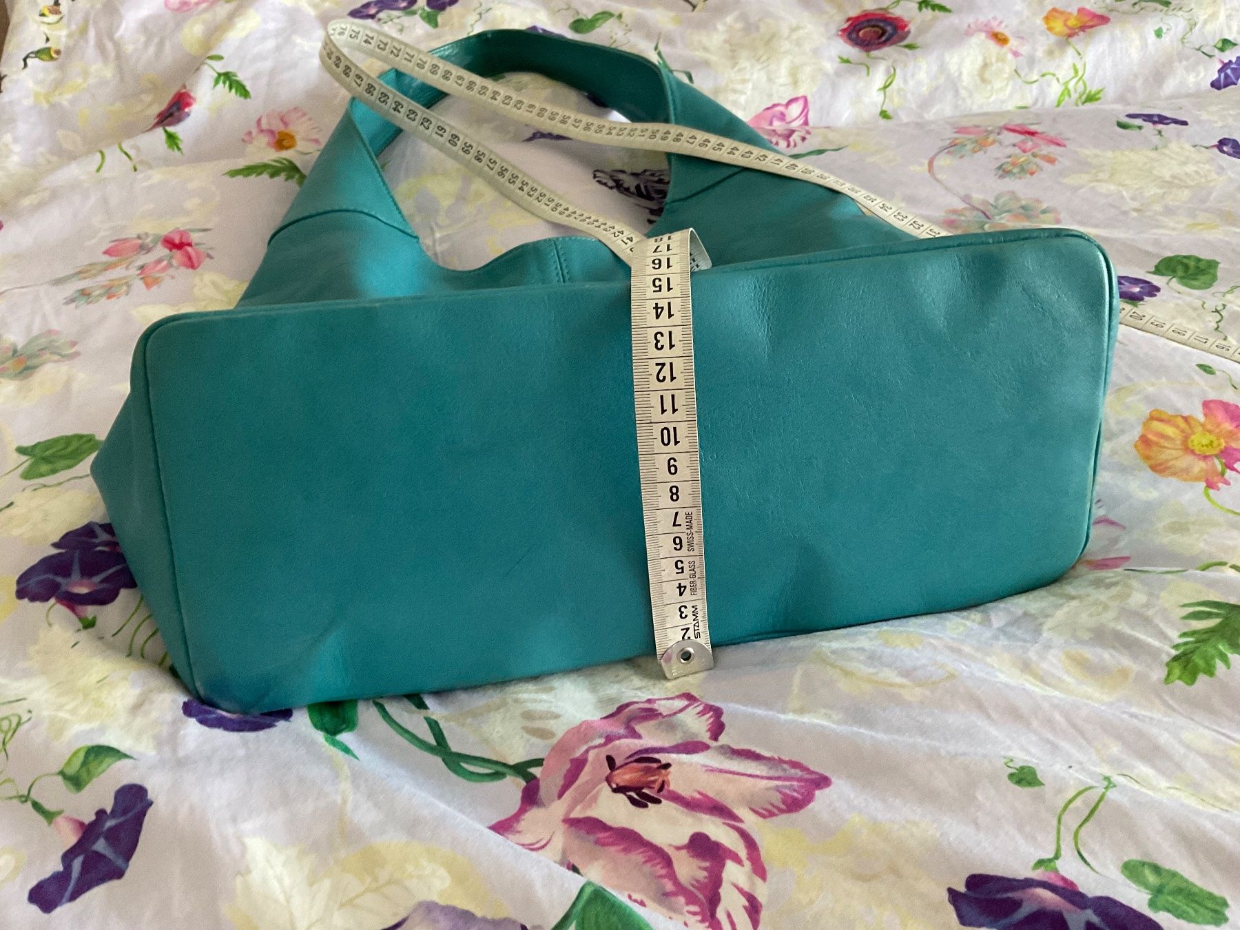 Sacs femmes: Echtes Leder Tasche Beuteltasche Türkis – D'occasion à Urdorf par alda02 6
