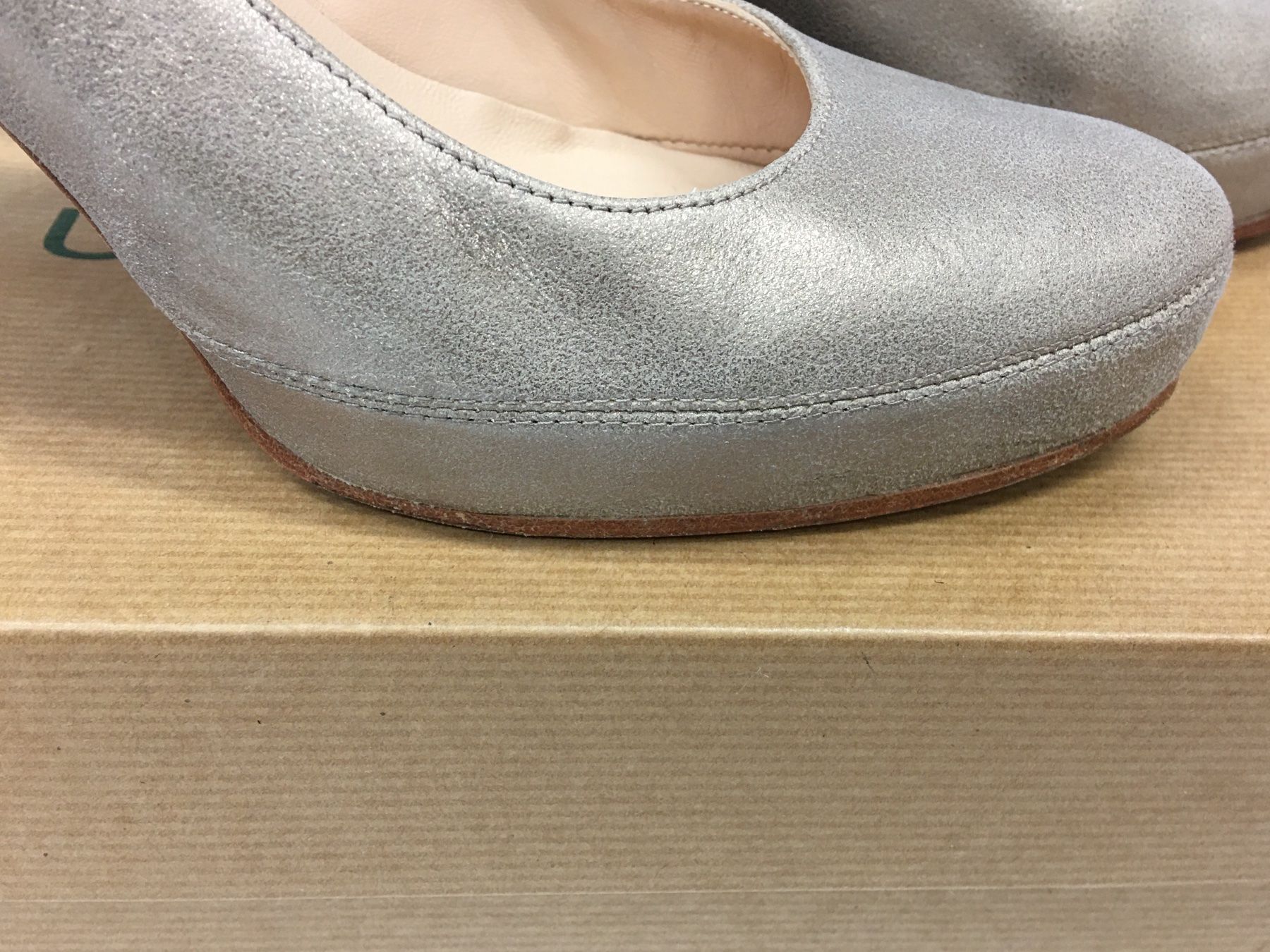 Unisa Scarpe da donna: Unisa Schuhe, goldig, Gr. 37 – Usato da Olten venduto da ELHANDEL 7