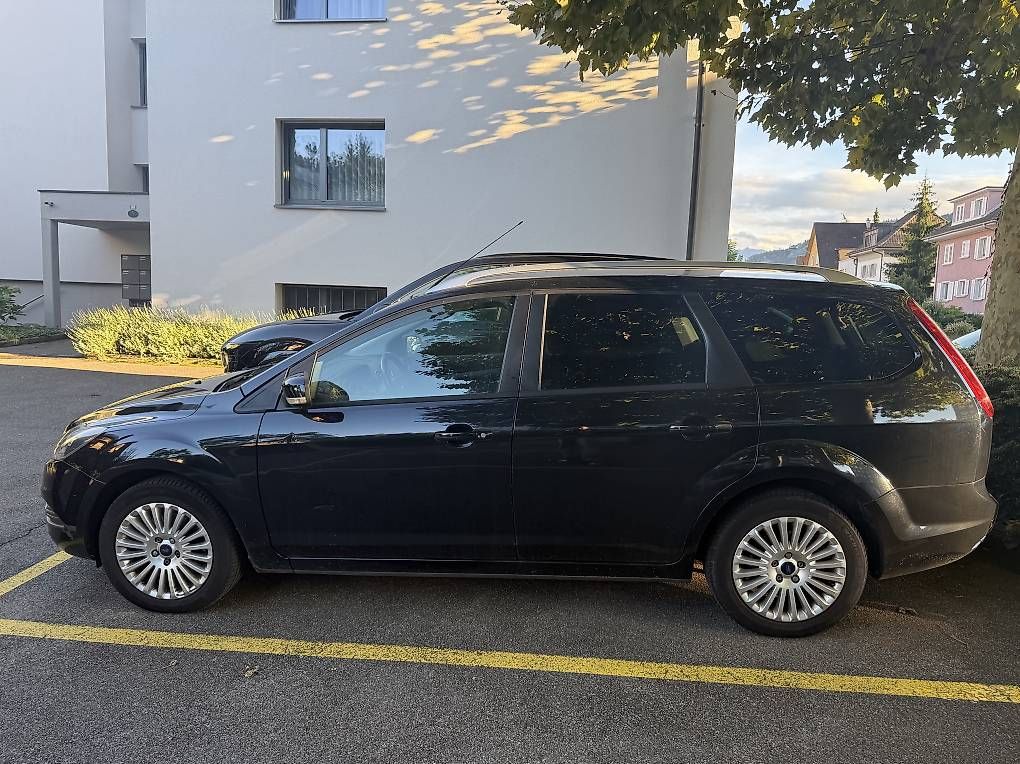 Automobili: Ford Focus 2.0i – Usato da Kriens venduto da Palsher 1